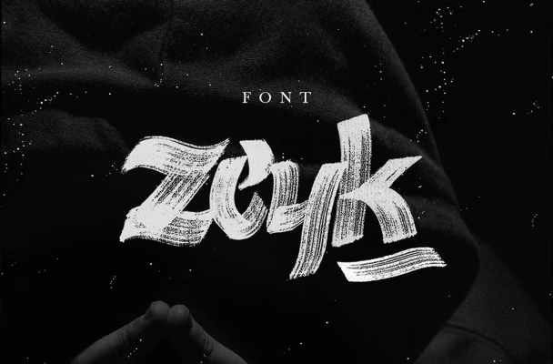 Zeyk Brush Font